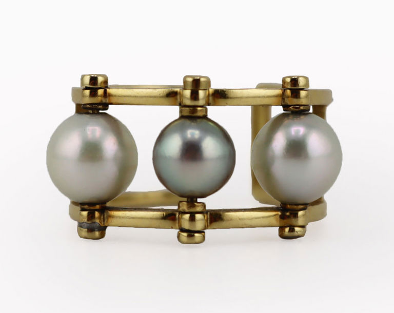 18k Gold Pearl Ring