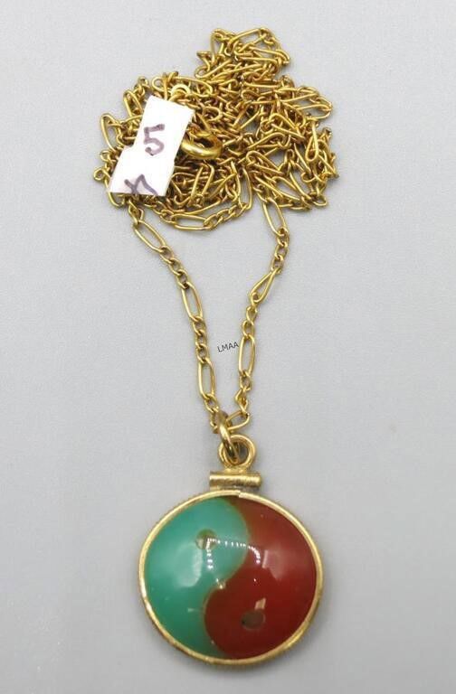 14k Yellow Gold Necklace With Gemstone Pendant