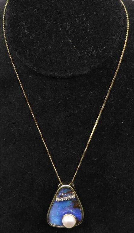 14k Yellow Gold Necklace With Gemstone Pendant