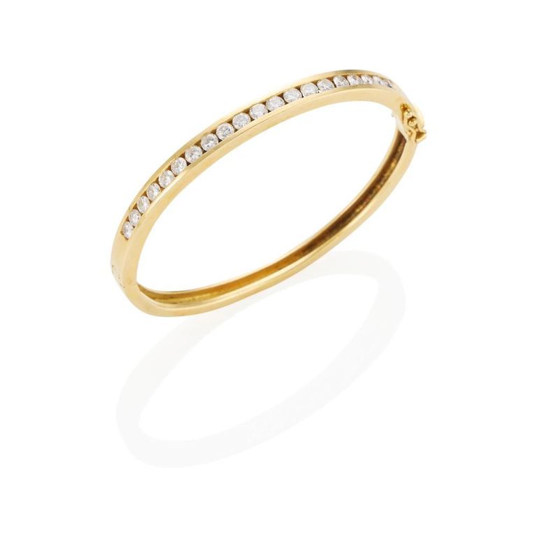 18k Gold Diamond Bangle Bracelet