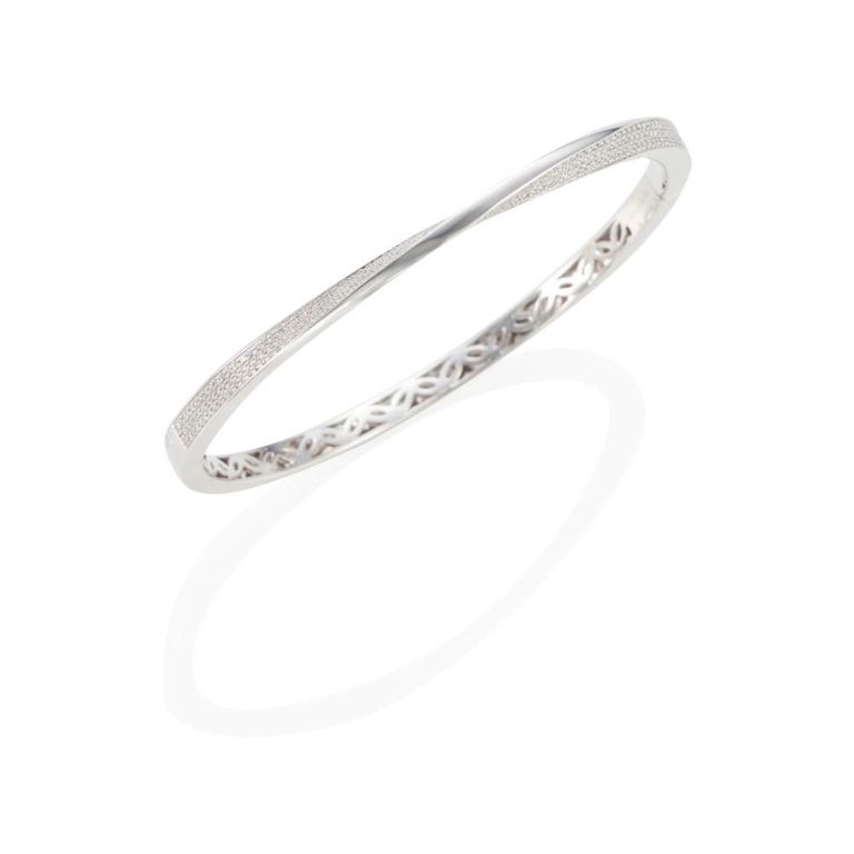 18k Gold Diamond Bangle Bracelet
