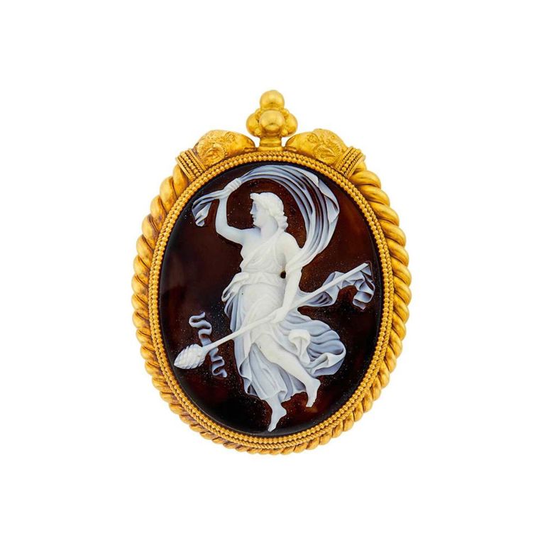 Gold Sardonyx Cameo Brooch/Pendant