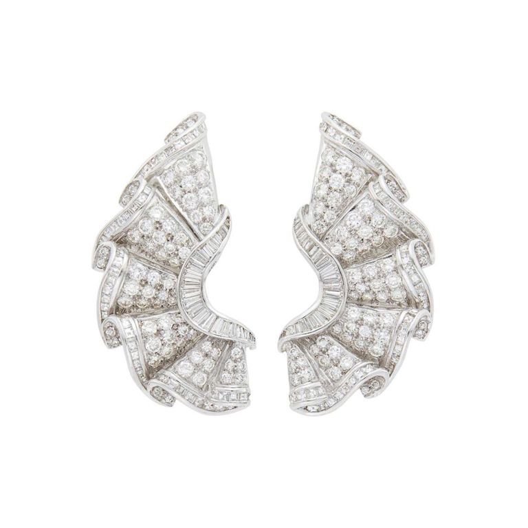 18k White Gold Diamond Fan Earclips
