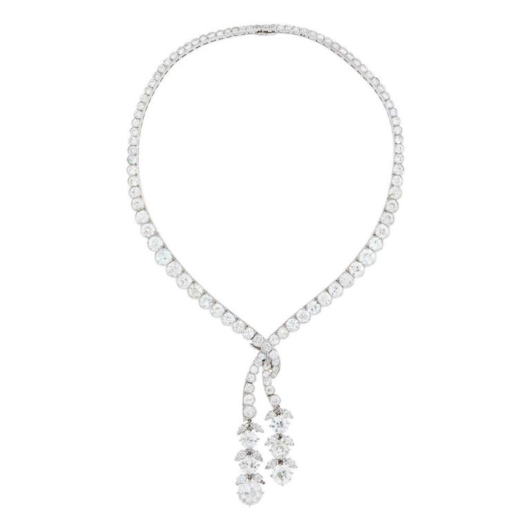 Platinum Diamond Pendant Necklace