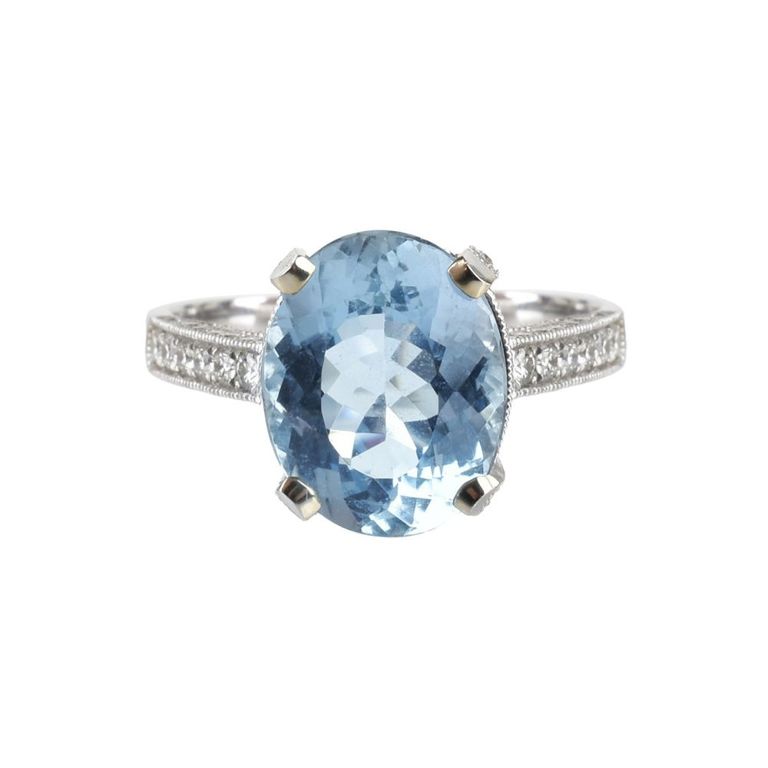 18k White Gold Aquamarine and Diamond Ring