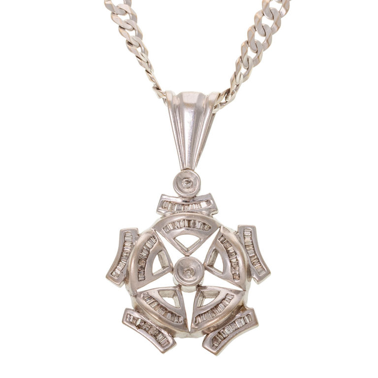 14k White Gold Diamond Wheel Pendant Necklace