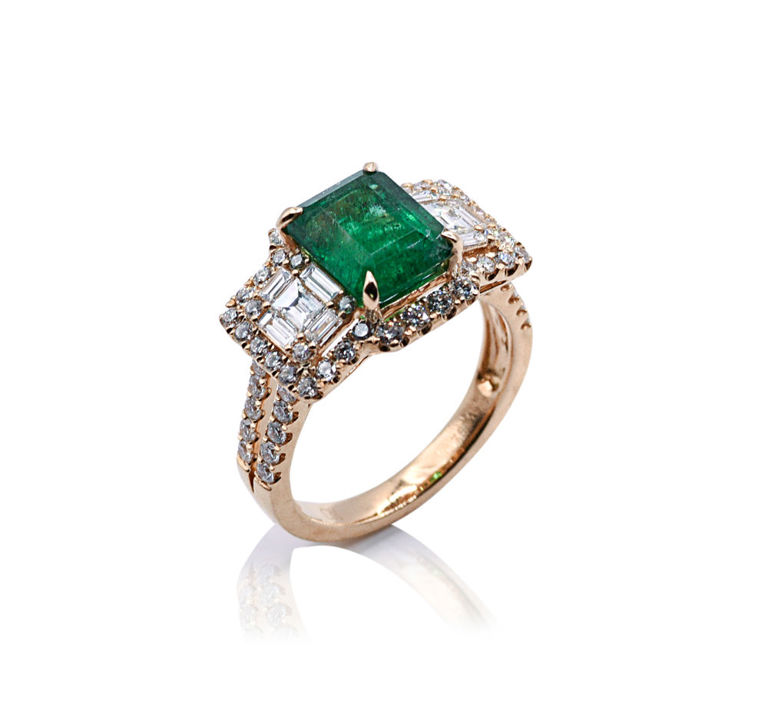 18k Yellow Gold Emerald and Diamond Ring
