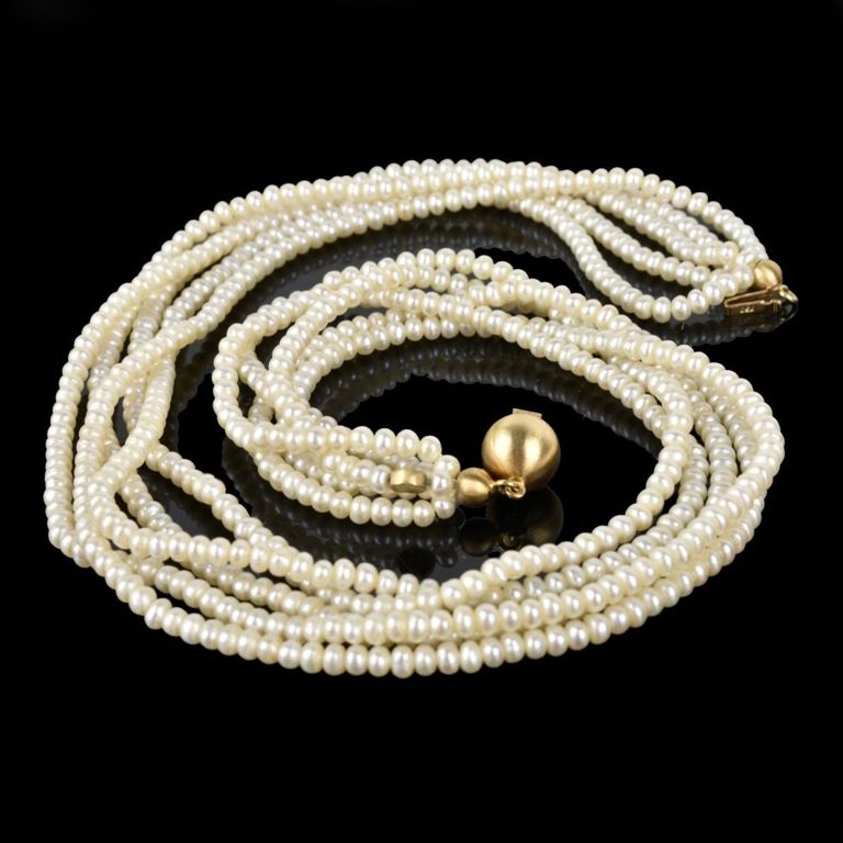 Pearl Necklace With 18k Yellow Gold Clasp