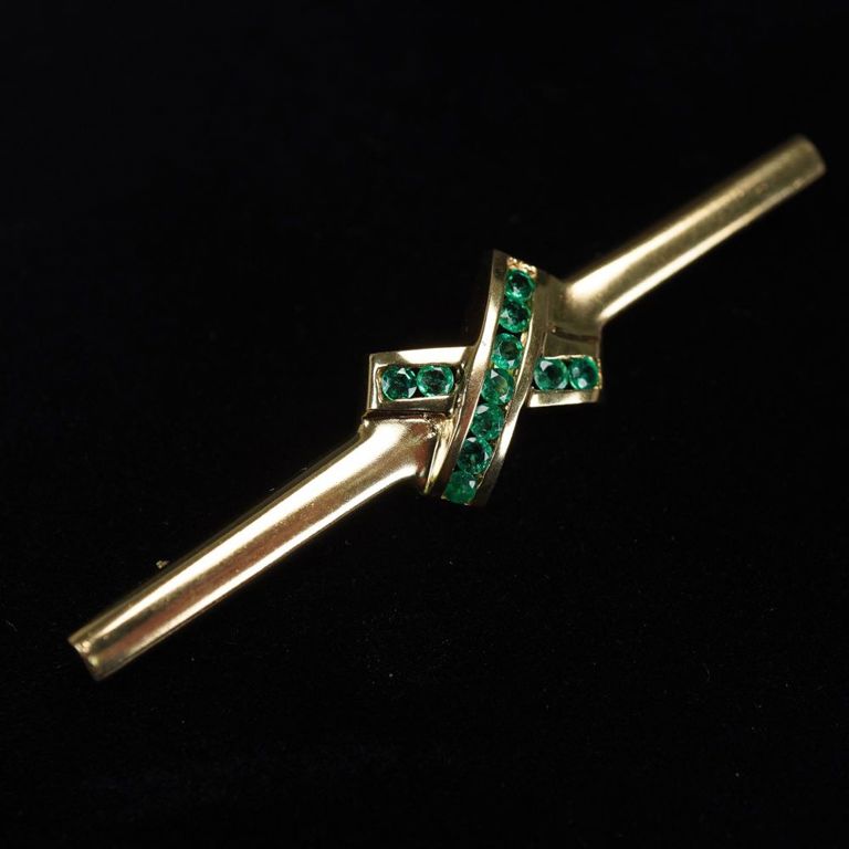18k Gold Emerald Bar Brooch