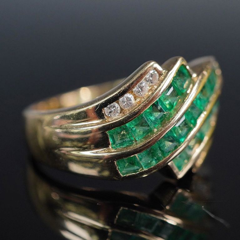 14k Gold Emerald and Diamond Ring