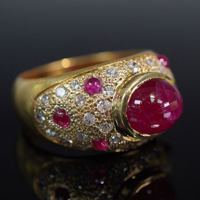 18k Yellow Gold Ruby and Diamond Ring