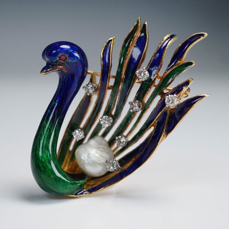 18k Gold Enamel, Diamond and Pearl Swan Brooch
