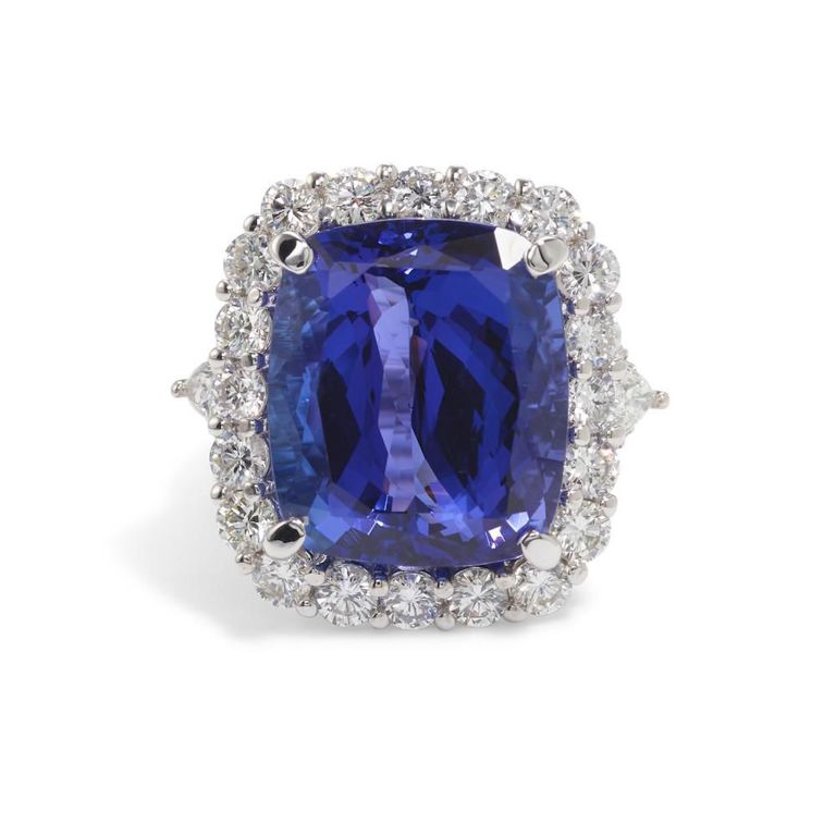 18k White Gold Tanzanite and Diamond Ring