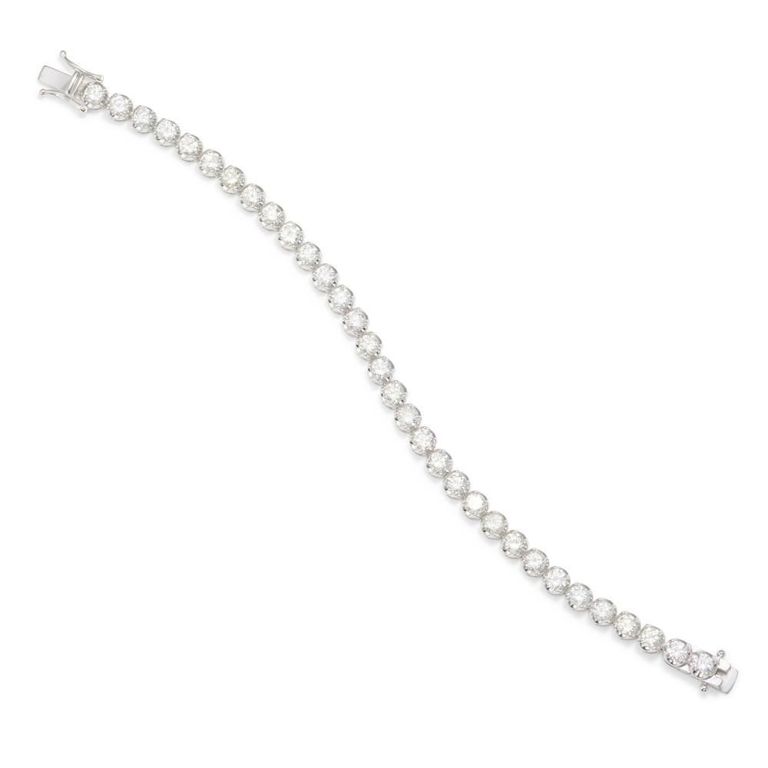14k White Gold Diamond Line Bracelet
