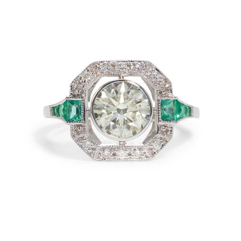 18k White Gold Diamond and Emerald Ring