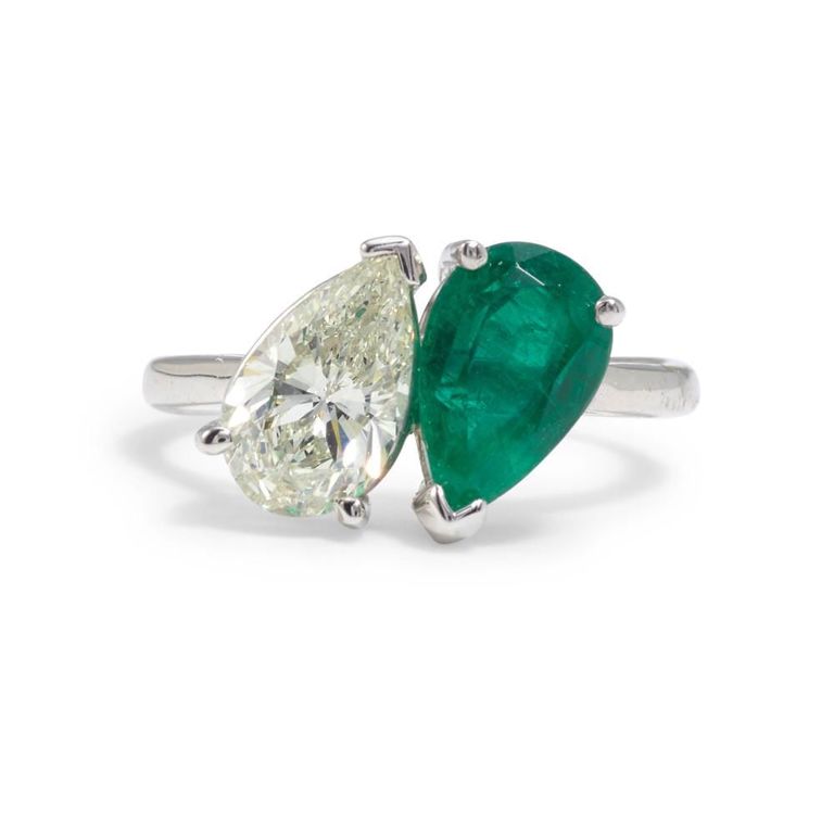 18k White Gold Emerald and Diamond Ring