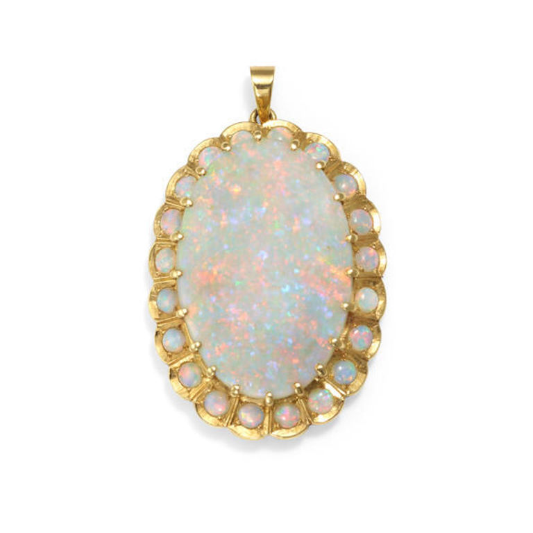 18k Gold Opal Pendant