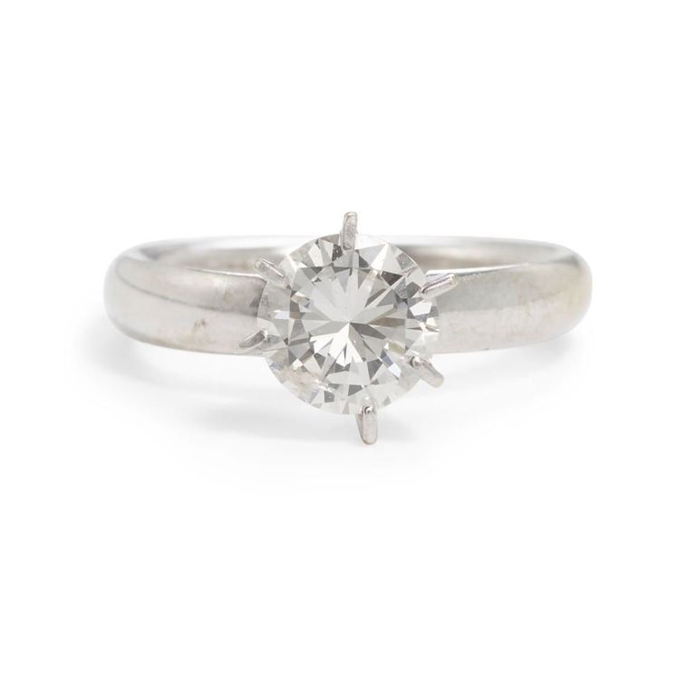 18k White Gold Diamond Ring