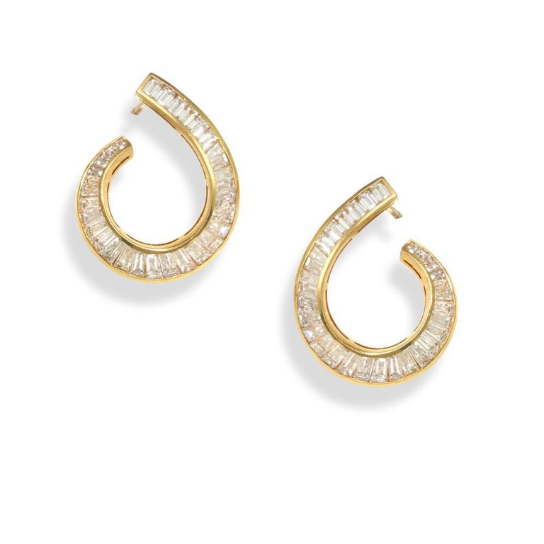18k Gold Diamond Earrings