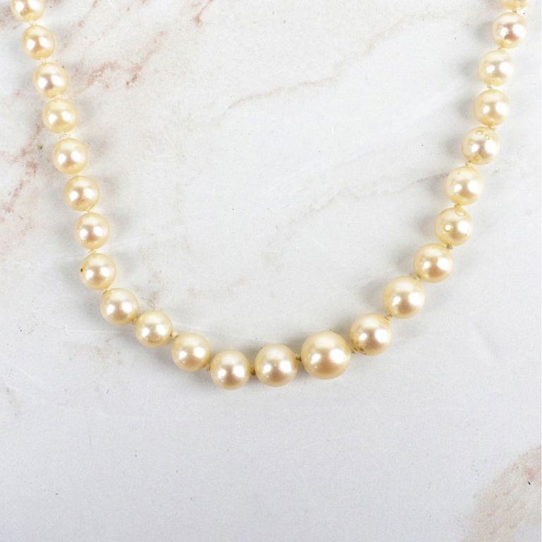 Pearl Necklace With 14k White Gold Clasp