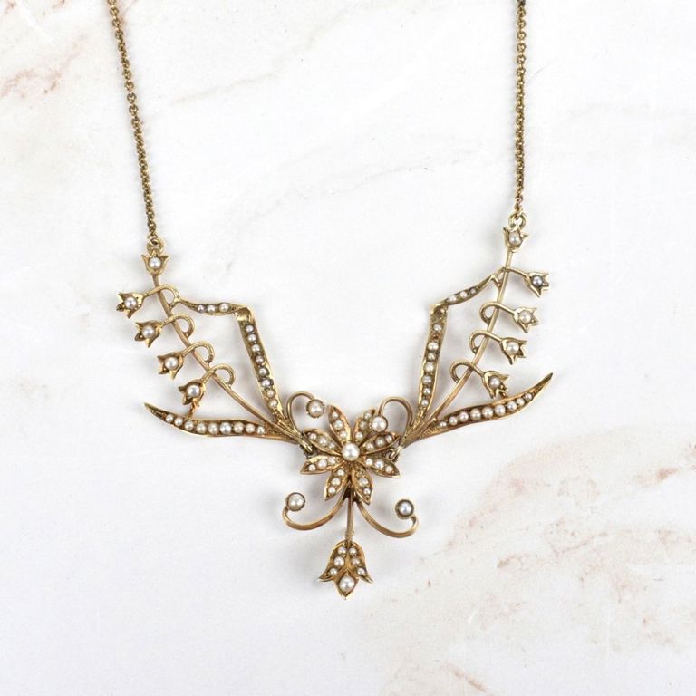14k Yellow Gold Pearl Pendant Necklace