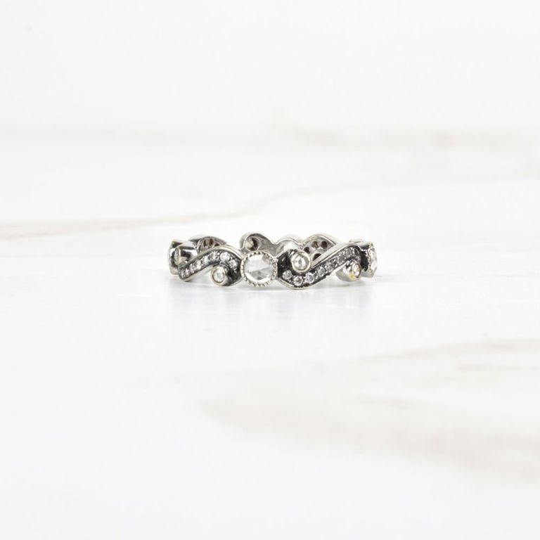 18k White Gold Diamond Eternity Ring