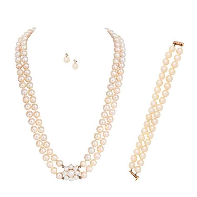 Cultured Pearl and Diamond Suite
