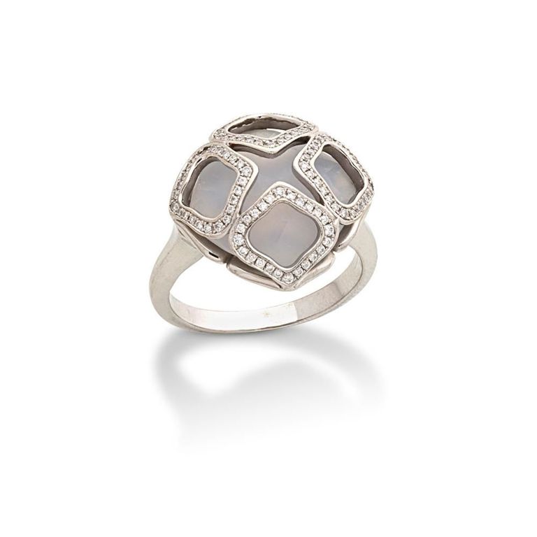 Chalcedony and Diamond Ring