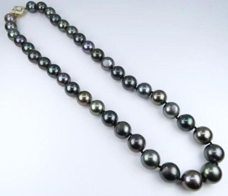 Pearl Necklace with 14k Gold Diamond Clasp