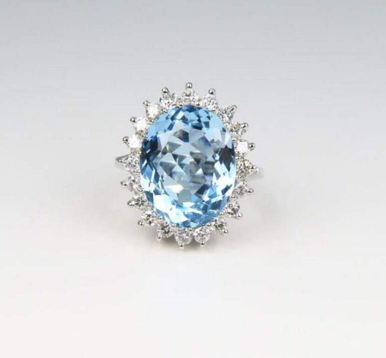 14k White Gold Aquamarine and Diamond Ring
