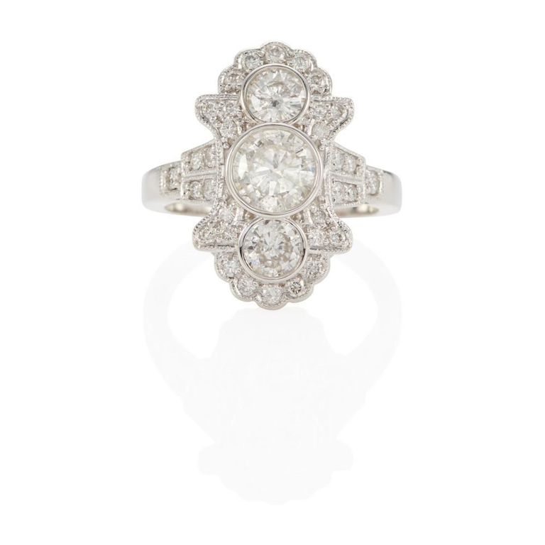 18k White Gold Diamond Ring
