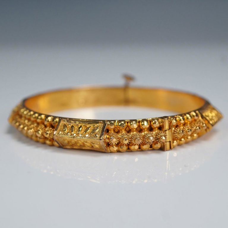 24k Gold Hinged Bracelet