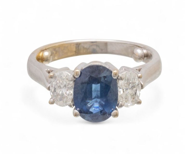 18k White Gold Sapphire and Diamond Ring