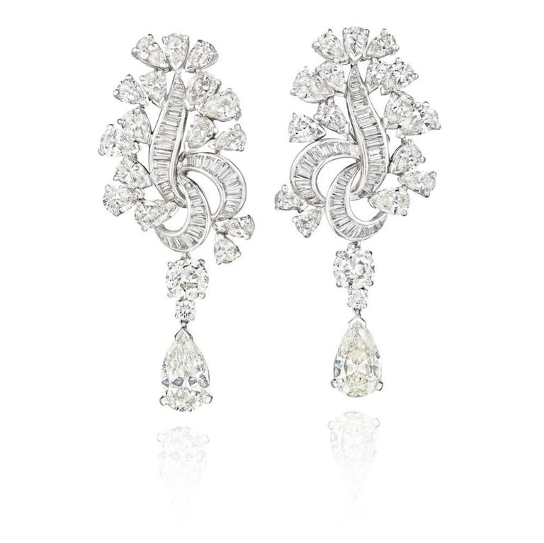 18k White Gold Diamond Floral Drop Earrings