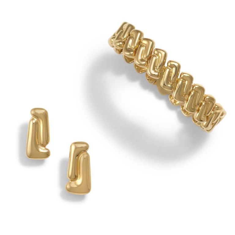 18k Gold Earrings and Bracelet Set