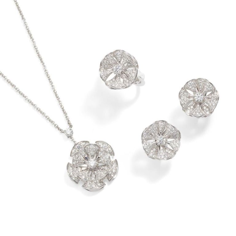 18k White Gold Diamond "Divissima" Jewelry Set