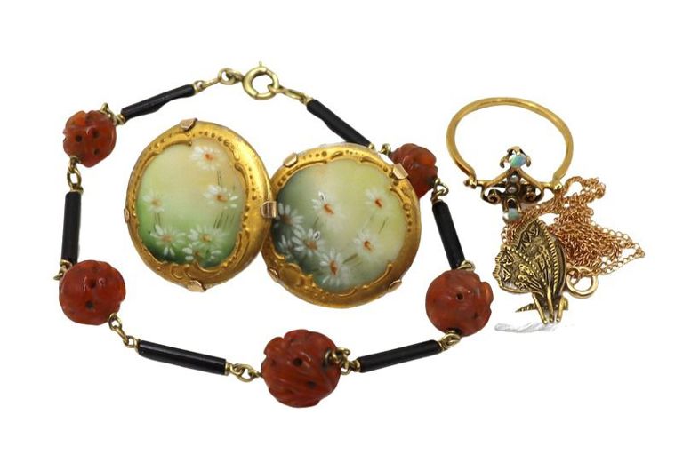 14k Yellow Gold Pearl and Opal Jewelry Set