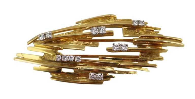 18k Yellow Gold Diamond Brooch