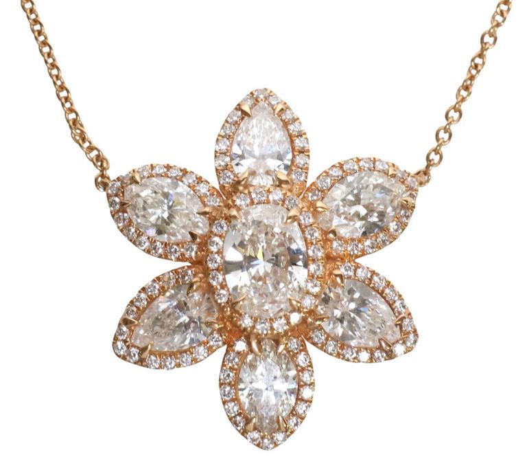 18k Gold Diamond Flower Pendant Necklace