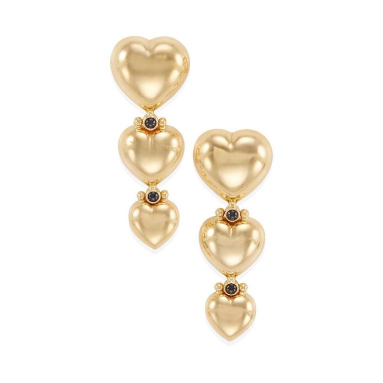 18k Yellow Gold Onyx Heart Earrings