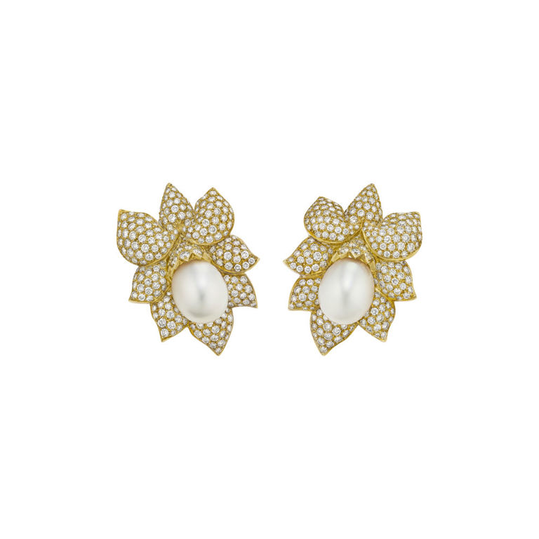 18k Yellow Gold Pearl and Diamond Flower Earrings