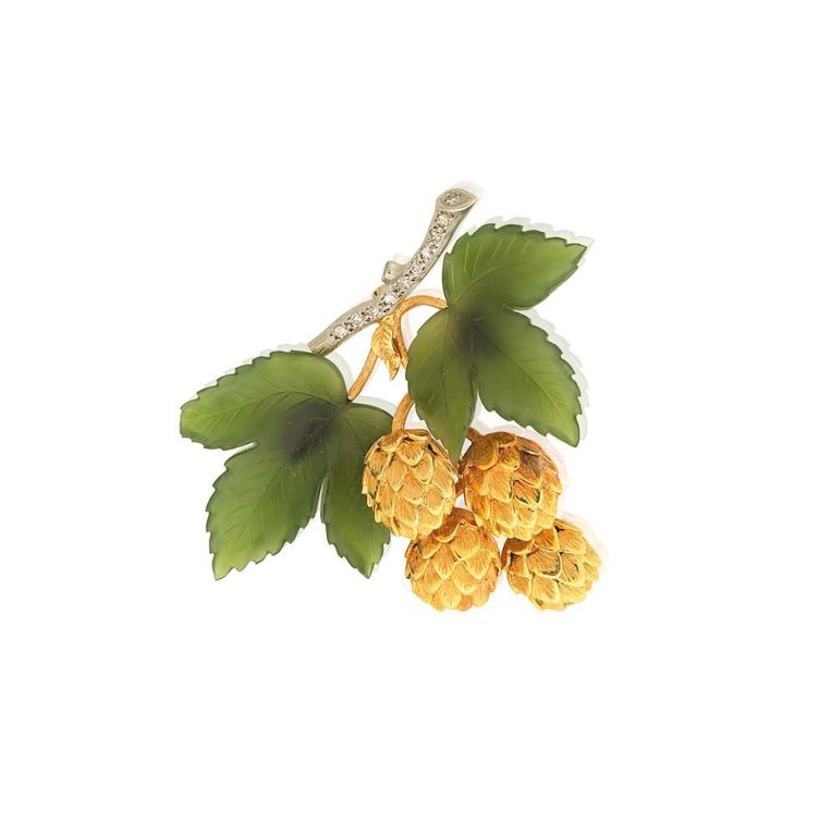 18k Gold Nephrite and Diamond Brooch