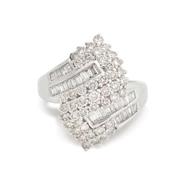 8k White Gold Diamond Dress Ring