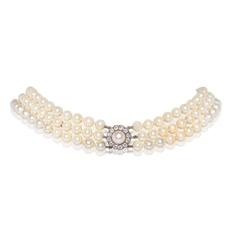 Simulated Pearl Necklace