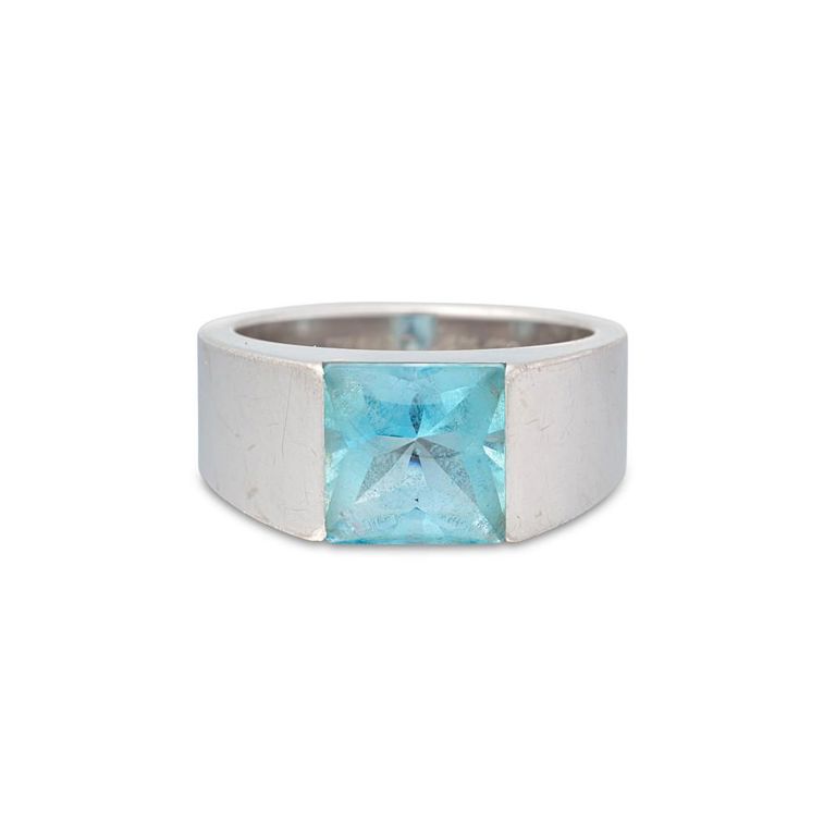 17k Gold Cartier Aquamarine "Tank" Ring