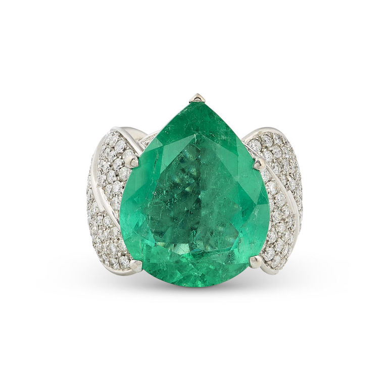 18k White Gold Emerald and Diamond Ring