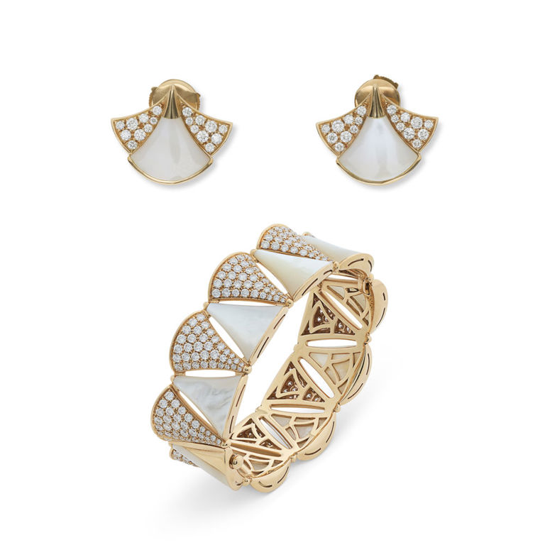 18k Yellow Gold MOP and Diamond Jewelry Set