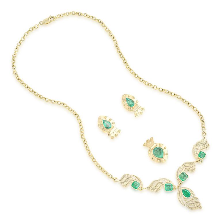 18k Gold Emerald Necklace, Earrings and Pendant