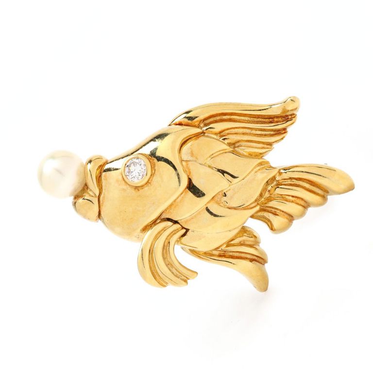 Gold and Gem-Set Goldfish Brooch