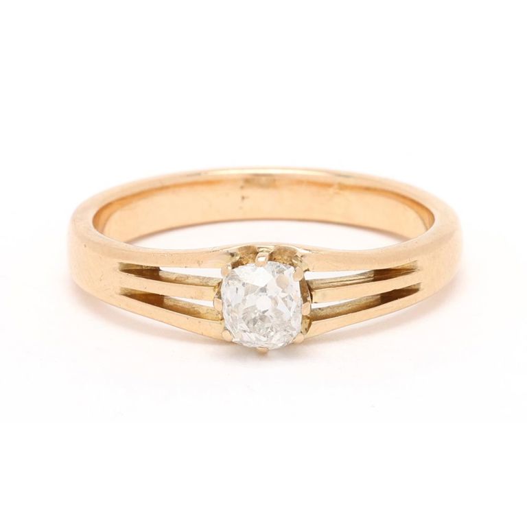 Gold and Diamond Ring